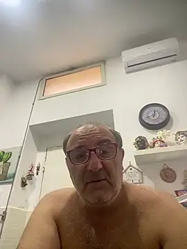 Snapshot of DaddyHot71 chatting on 5, 10, 2025 DaddyHot71 online show from 5, 10, 2025