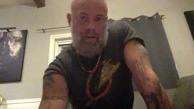 Snapshot of Muscledick40 chatting on 17, 2, 2026 Muscledick40 online show from 17, 2, 2026