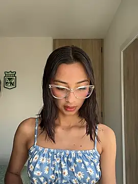 lena martinn online show from 12, 5, 2026