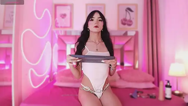 Nefera Noxx online show from 21, 11, 2025