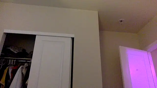 nvthvn555 online show from 10, 3, 2026