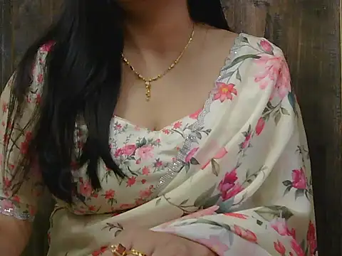 Snapshot of Hot_Meadow chatting on 27, 11, 2025 Hot Meadow online show from 27, 11, 2025