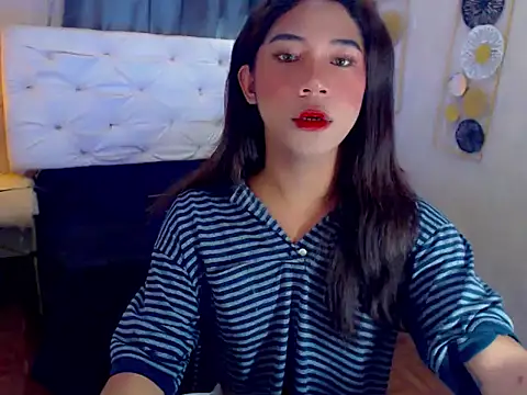 Seductive nathalie online show from 18, 11, 2025