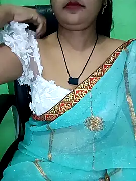 Snapshot of Rashmi_011 chatting on 6, 10, 2025 Rashmi 011 online show from 6, 10, 2025