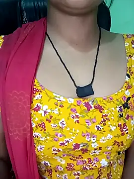 Snapshot of Rashmi_011 chatting on 15, 10, 2025 Rashmi 011 online show from 15, 10, 2025