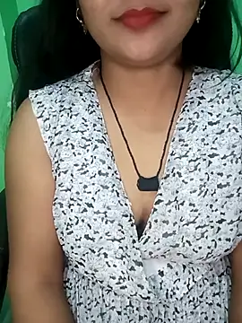 Snapshot of Rashmi_011 chatting on 6, 11, 2025 Rashmi 011 online show from 6, 11, 2025