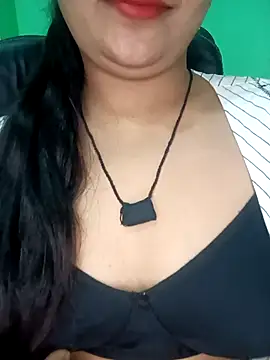 Snapshot of Rashmi_011 chatting on 8, 11, 2025 Rashmi 011 online show from 8, 11, 2025