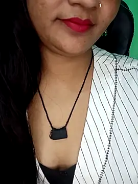 Snapshot of Rashmi_011 chatting on 27, 11, 2025 Rashmi 011 online show from 27, 11, 2025