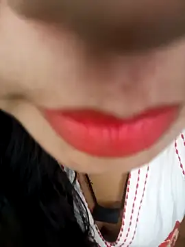 Snapshot of Rashmi_011 chatting on 12, 10, 2025 Rashmi 011 online show from 12, 10, 2025