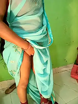 Snapshot of Rashmi_011 chatting on 27, 11, 2025 Rashmi 011 online show from 27, 11, 2025