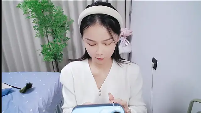 mili0923 online show from 23, 11, 2025