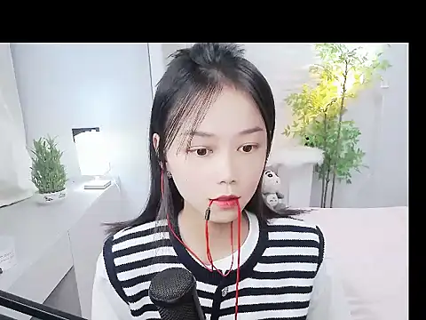 mili0923 online show from 13, 10, 2025