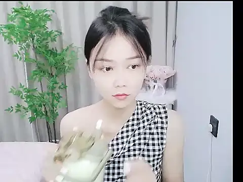 mili0923 online show from 17, 10, 2025