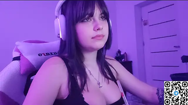 KristiBloom online show from 14, 11, 2025