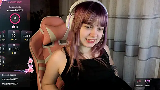 KristiBloom online show from 12, 3, 2026