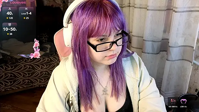 KristiBloom online show from 17, 4, 2026