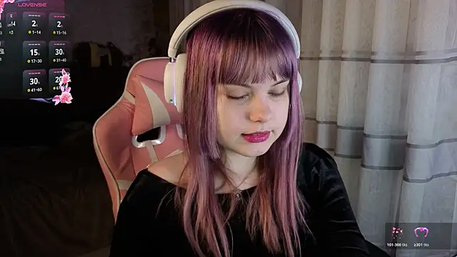 KristiBloom online show from 8, 3, 2026