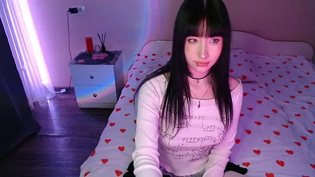 NaemiiBlush online show from 23, 11, 2025