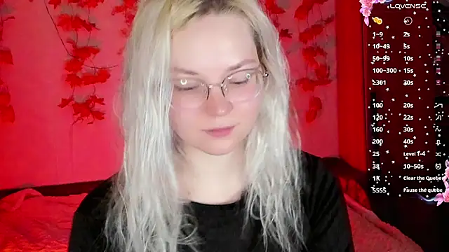 HoneyDazzle online show from 12, 11, 2025