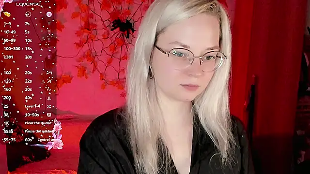 HoneyDazzle online show from 5, 11, 2025