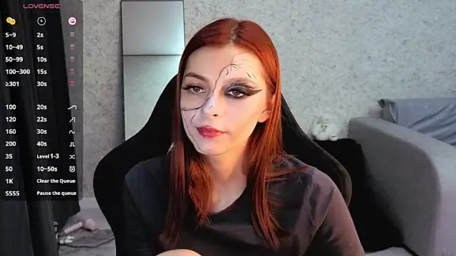 kitti sweett online show from 31, 10, 2025