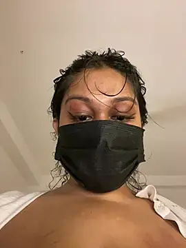 Monica  Bellucci   online show from 20, 3, 2026