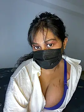 Monica  Bellucci   online show from 10, 1, 2026