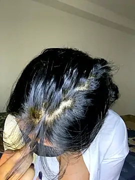 Monica  Bellucci   online show from 17, 1, 2026