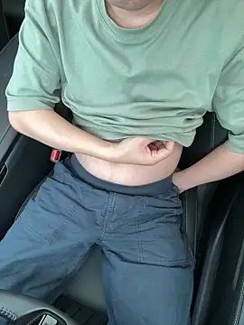 yichengm online show from 12, 10, 2025