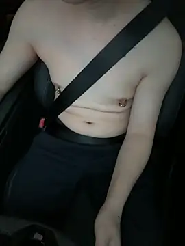 yichengm online show from 8, 11, 2025