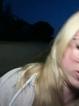 LinaLeana online show from 3, 7, 2026
