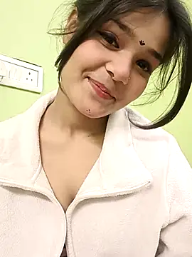 Beautiful Eye online show from 17, 12, 2025