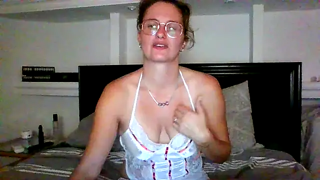 xcrazzycat online show from 15, 10, 2025