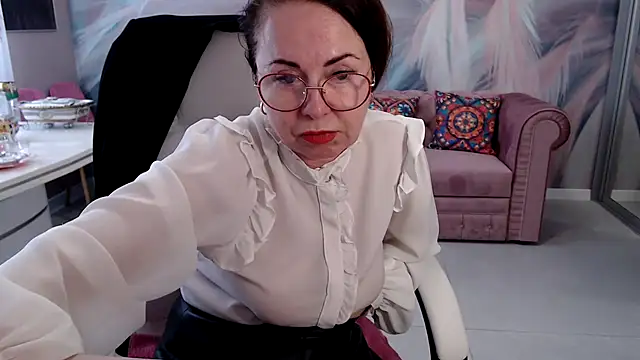 Arisa5000 online show from 3, 10, 2025