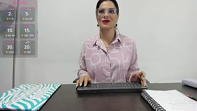 scarlett  m online show from 15, 11, 2025