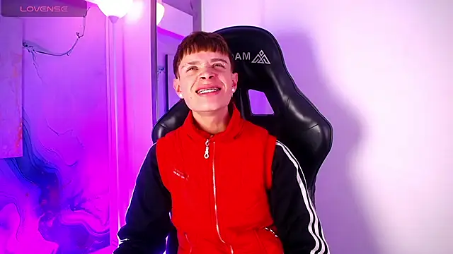 Snapshot of JackFrosst chatting on 10, 7, 2026 JackFrosst online show from 10, 7, 2026