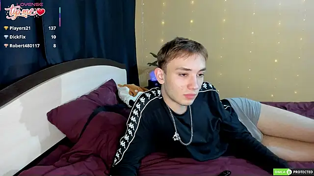 felixcurt69 online show from 24, 4, 2026