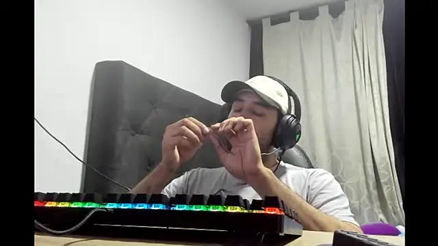 coolfriki online show from 1, 5, 2026