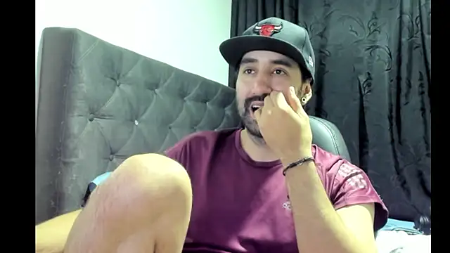 coolfriki online show from 4, 11, 2025