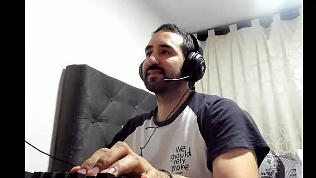 coolfriki online show from 10, 3, 2026