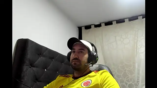 coolfriki online show from 5, 4, 2026