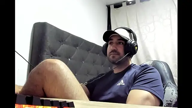 coolfriki online show from 4, 4, 2026