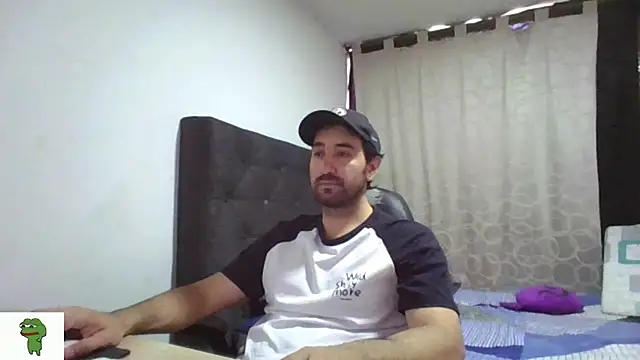 Snapshot of coolfriki chatting on 18, 7, 2026 coolfriki online show from 18, 7, 2026