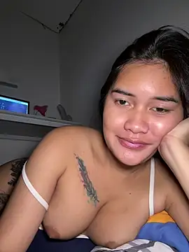 lubotakoxx online show from 13, 4, 2026