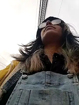 Abby 2-1 online show from 16, 12, 2025