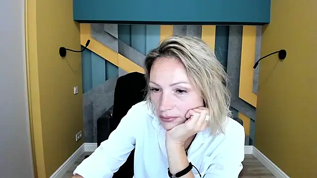 AlinaMoor online show from 8, 10, 2025