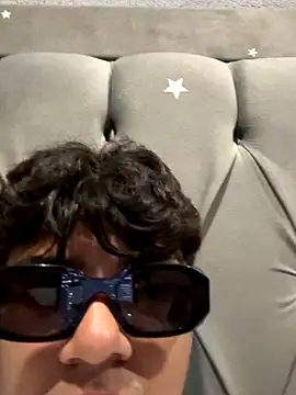 lain213 online show from 13, 10, 2025