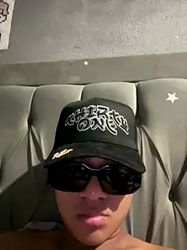 lain213 online show from 21, 10, 2025