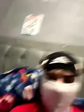 lain213 online show from 27, 10, 2025