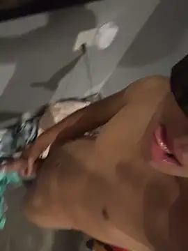 lain213 online show from 6, 10, 2025